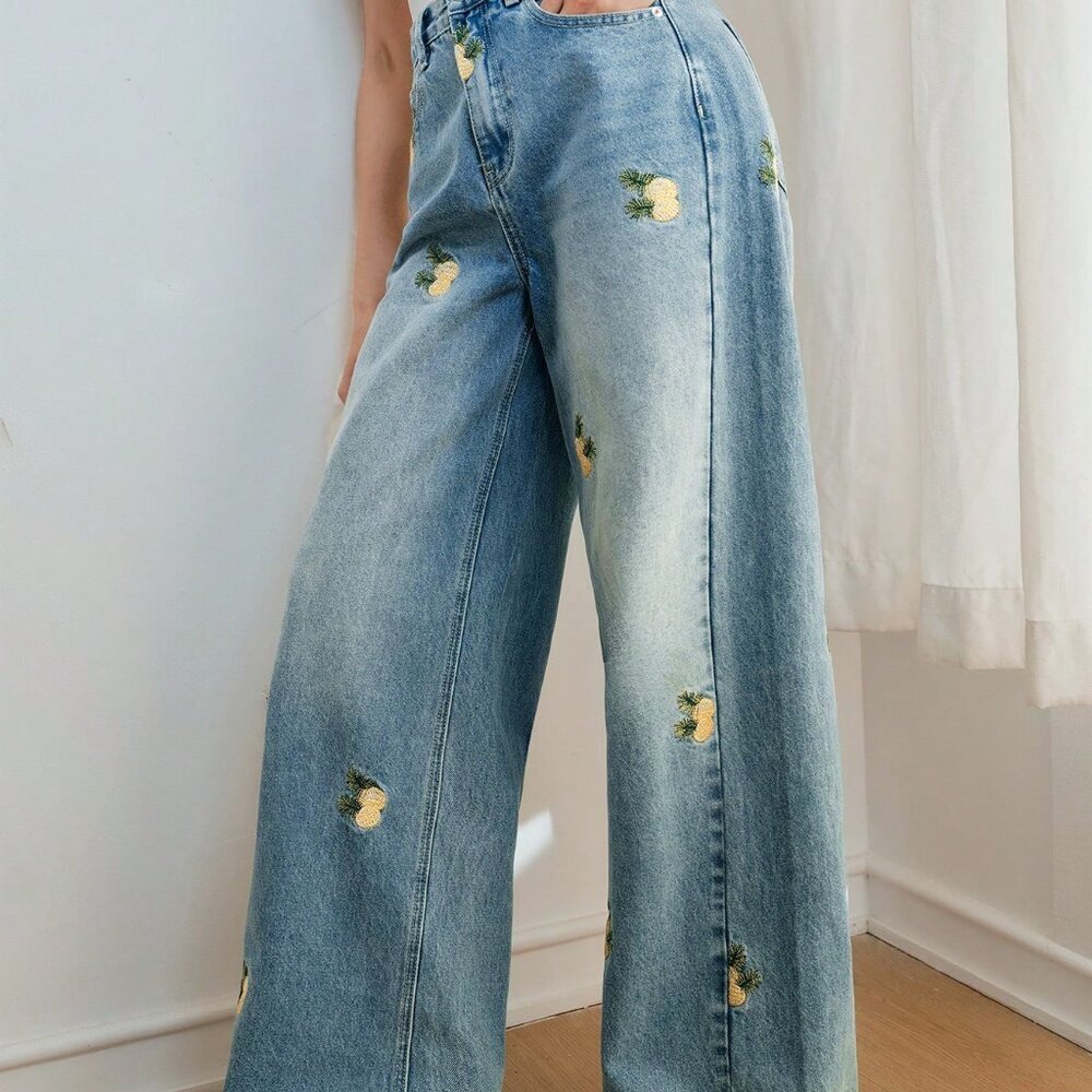 Blue Casual Women's Embroidered Loose Straight-Wide Leg Jeans with Pockets - Picture 4 of 8